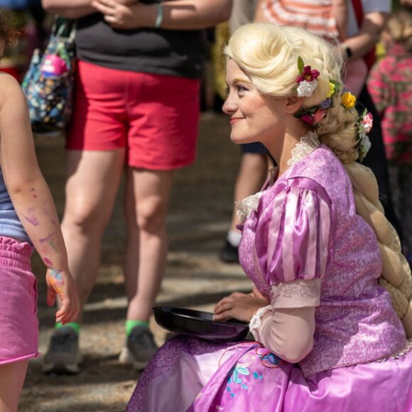 Meet your Posher, Fran - Picture 2 of 4